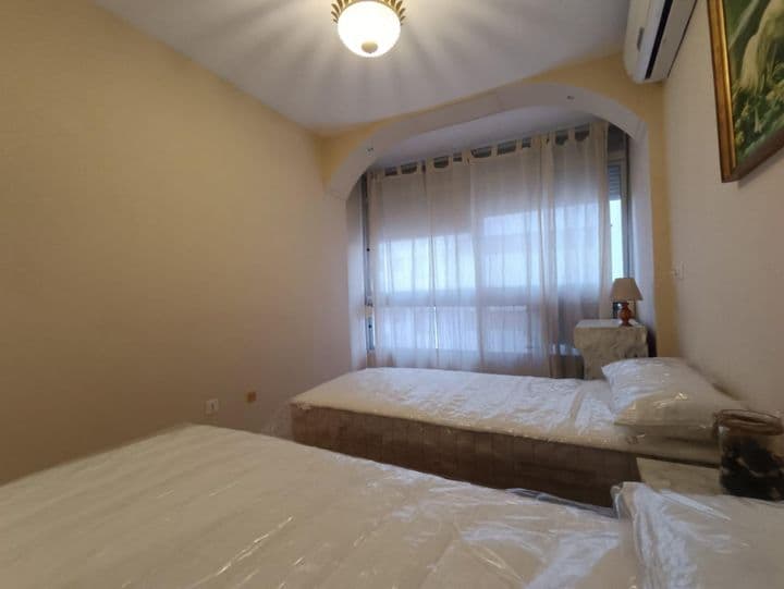 1 bedroom apartment for sale in Centro, Spain - Image 2