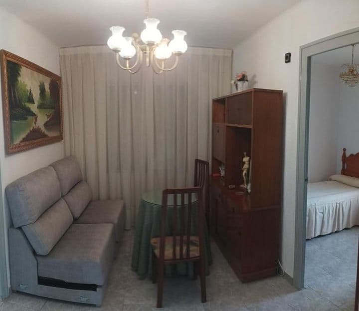 3 bedrooms apartment for rent in Zaragoza, Spain - Image 2