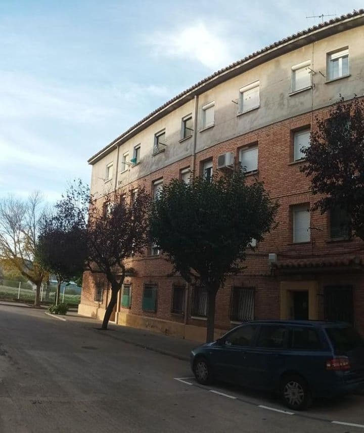 3 bedrooms apartment for rent in Zaragoza, Spain - Image 11