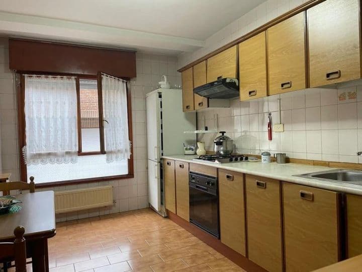 3 bedrooms apartment for sale in Oviedo, Spain - Image 5