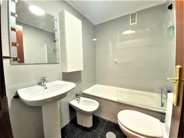 1 bedroom apartment for sale in Oviedo, Spain - Image 9