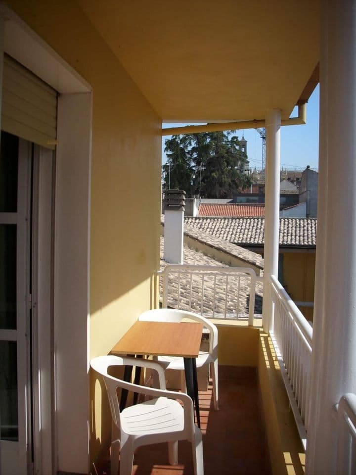 2 bedrooms house for rent in Centro-Sagrario, Spain - Image 3