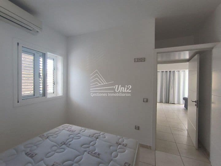 1 bedroom apartment for rent in Ingenio, Spain - Image 11