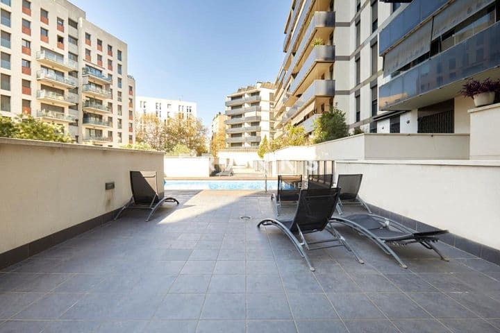 2 bedrooms apartment for rent in Poblenou, Spain - Image 3