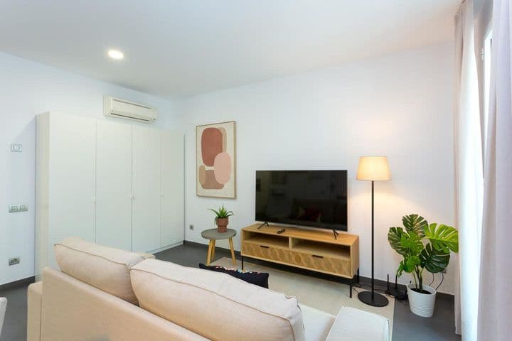 2 bedrooms apartment for rent in Poblenou, Spain - Image 4