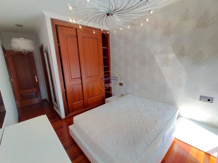 3 bedrooms apartment for rent in Vigo, Spain - Image 11