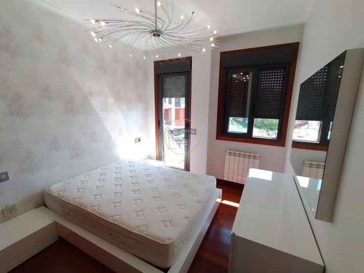 3 bedrooms apartment for rent in Vigo, Spain - Image 9