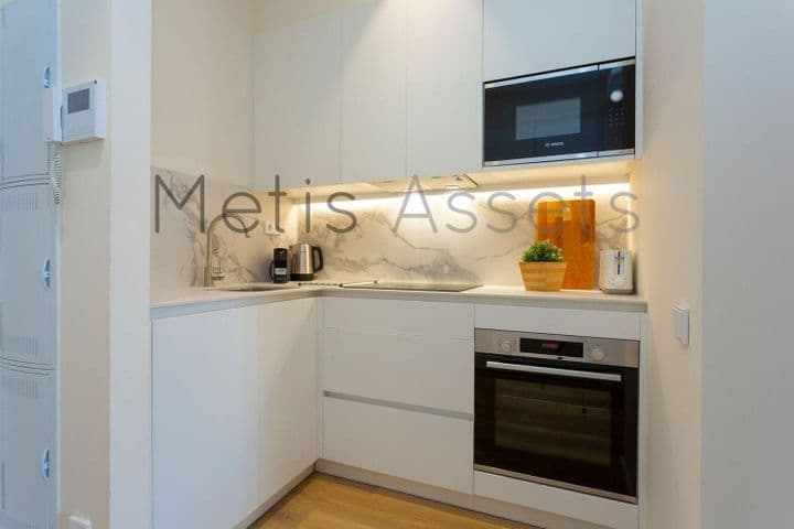 1 bedroom apartment for rent in Eixample, Spain - Image 12