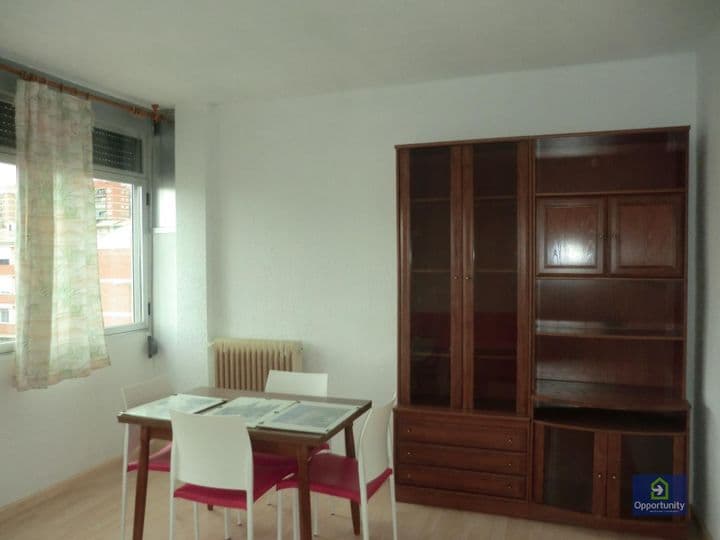 3 bedrooms apartment for rent in Granada, Spain - Image 5