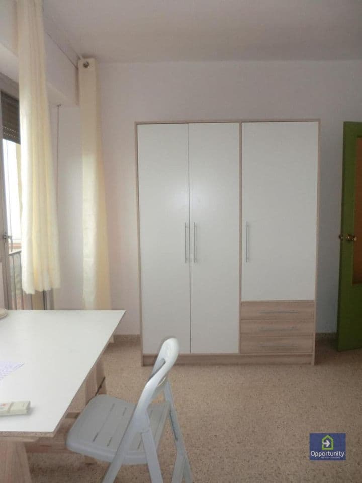 3 bedrooms apartment for rent in Granada, Spain - Image 12