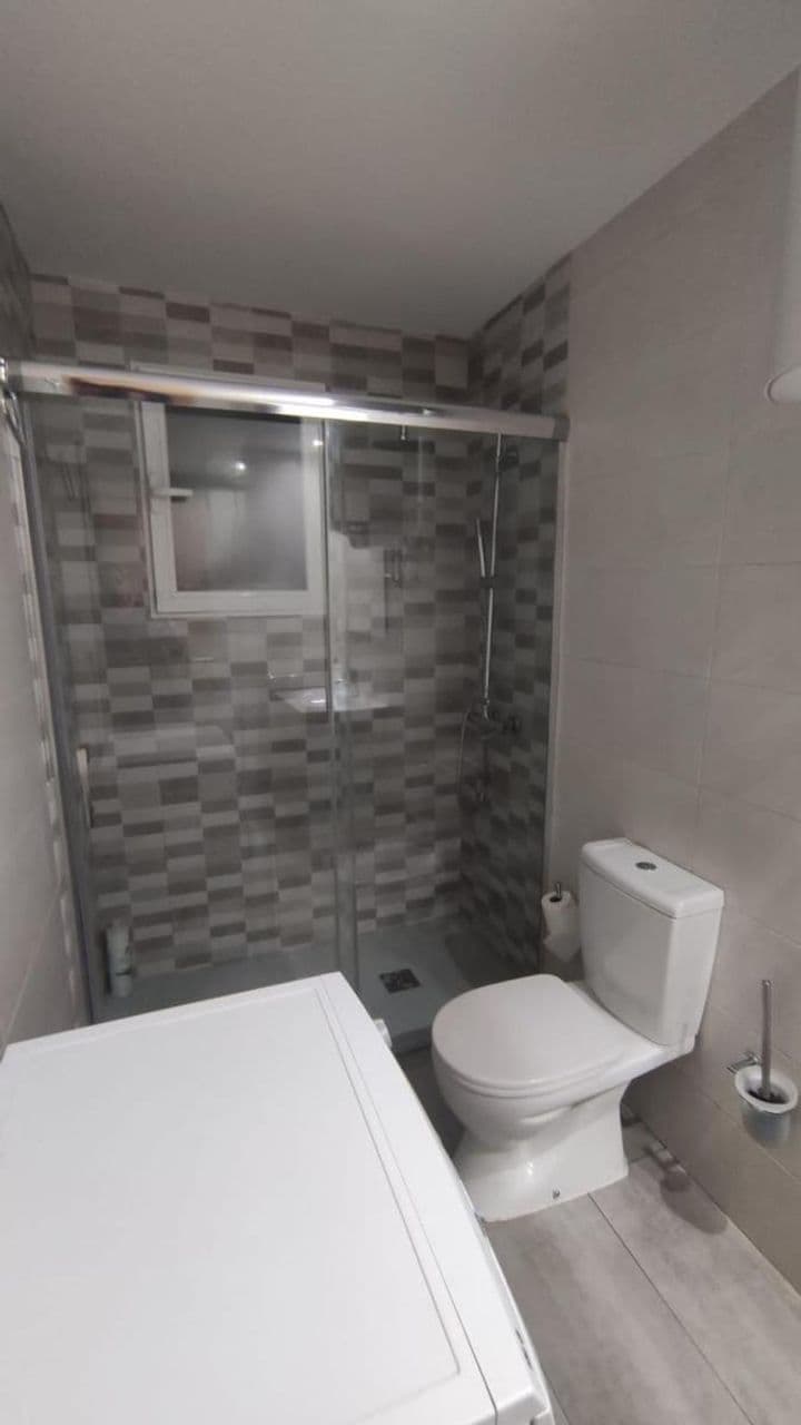 Apartment for rent in Centro-Sagrario, Spain - Image 12