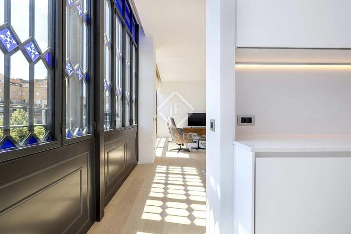 2 bedrooms apartment for rent in Barcelona, Spain - Image 11