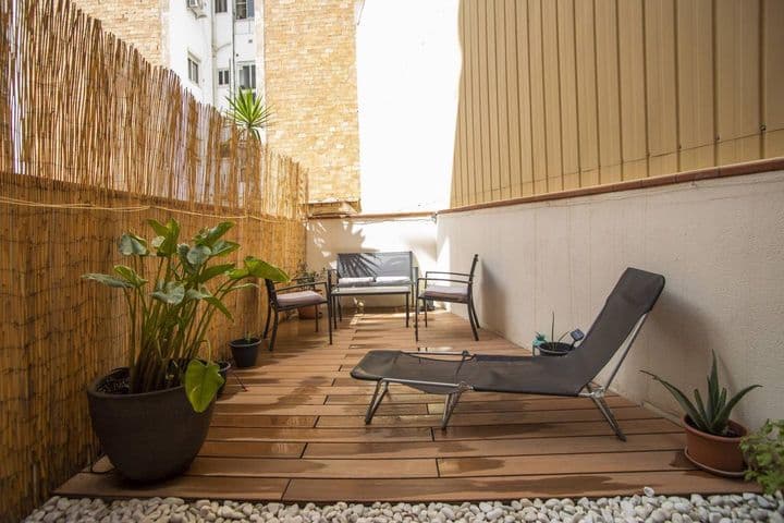 1 bedroom apartment for rent in Sant Marti, Spain - Image 10