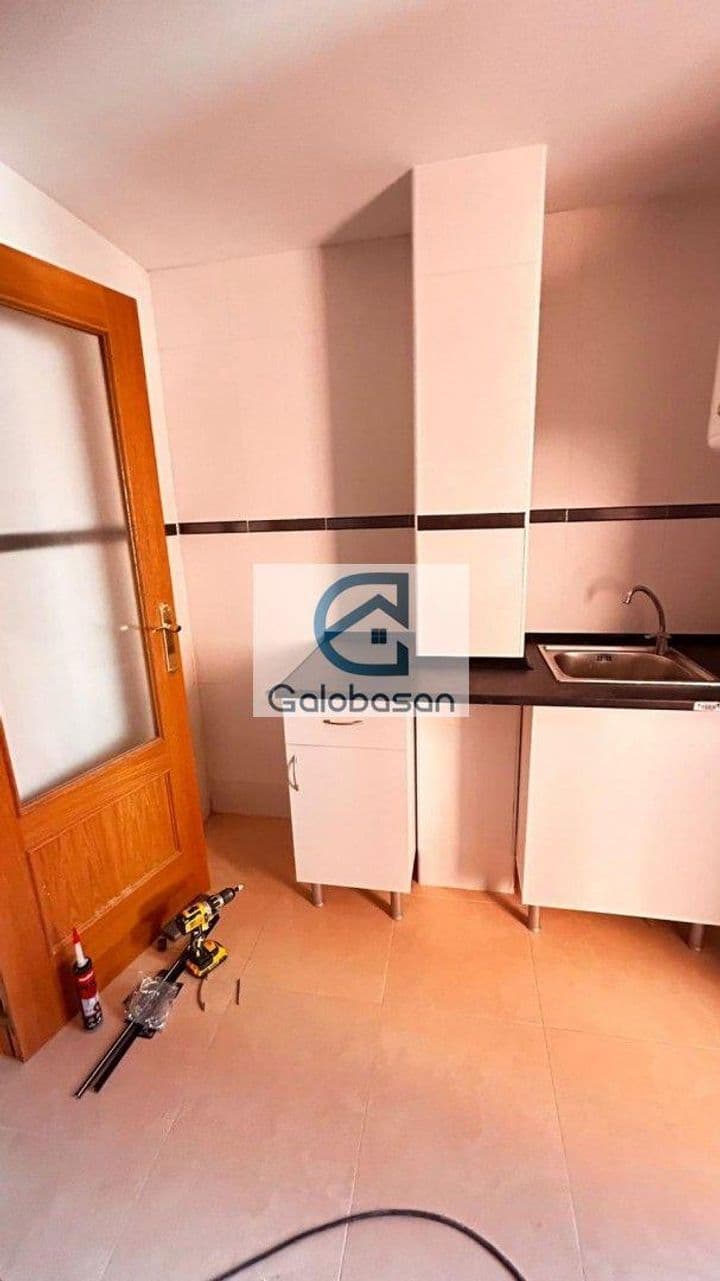 1 bedroom apartment for rent in Ocana, Spain - Image 4