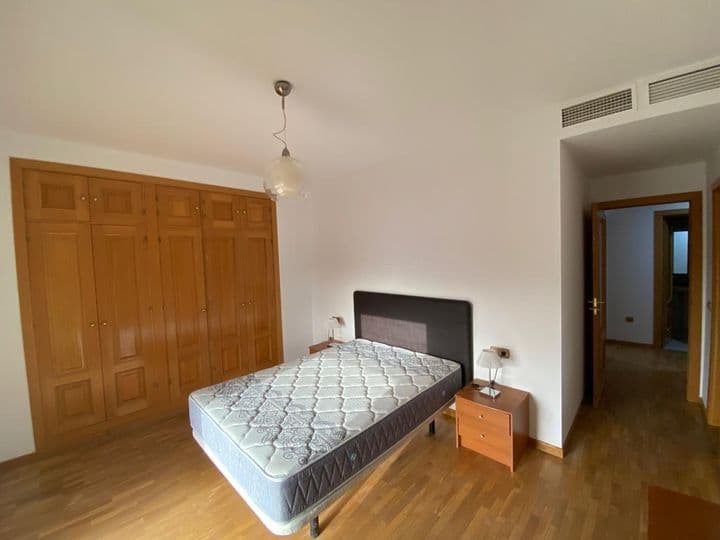 3 bedrooms apartment for rent in Beiro, Spain - Image 3