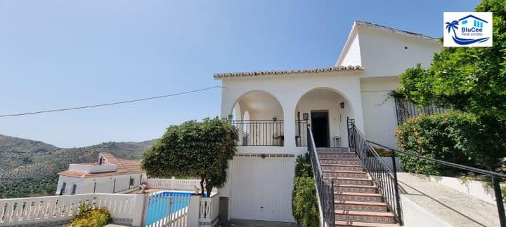 4 bedrooms house for sale in La Axarquia, Spain - Image 2