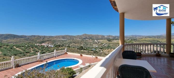 3 bedrooms house for sale in La Axarquia, Spain - Image 2