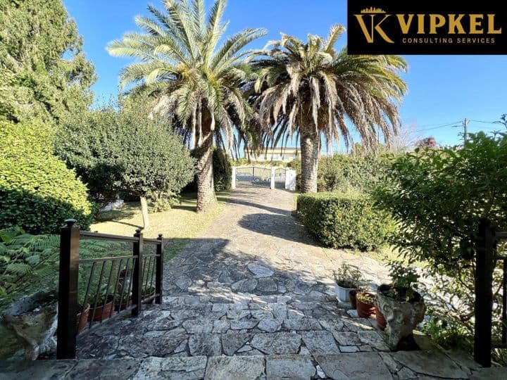 8 bedrooms house for sale in Bergondo, Spain - Image 2