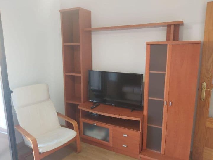 3 bedrooms apartment for rent in Segovia, Spain - Image 8