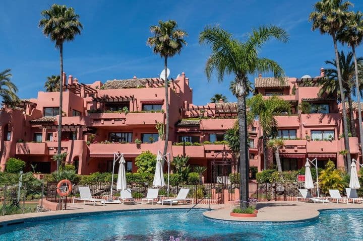 3 bedrooms apartment for sale in Estepona, Spain - Image 3