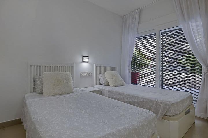 2 bedrooms apartment for sale in Benalmadena, Spain - Image 12