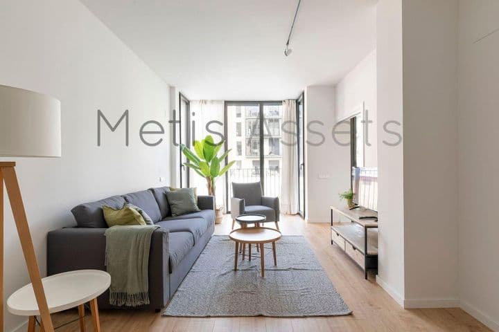 3 bedrooms apartment for rent in Poblenou, Spain - Image 2