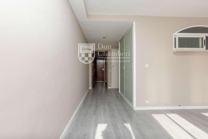 1 bedroom apartment for rent in Centro, Spain - Image 12