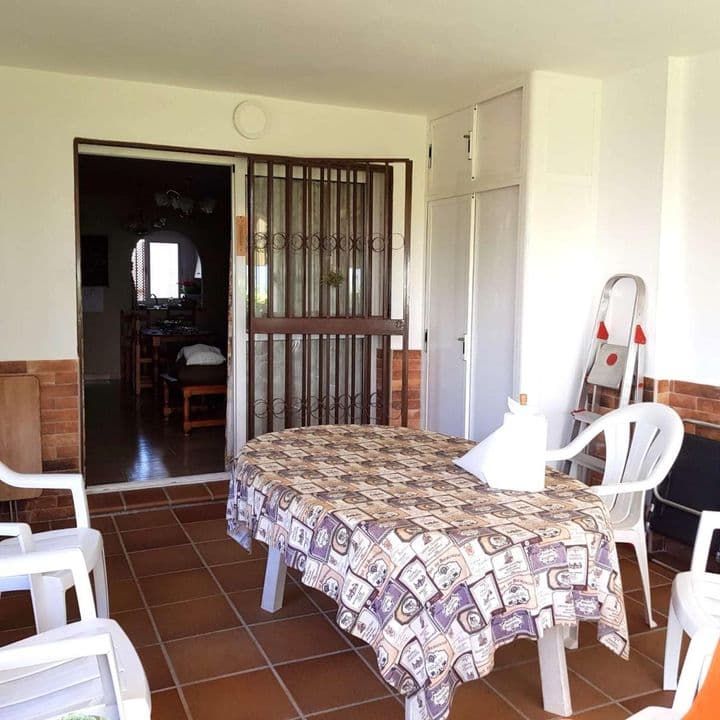 2 bedrooms apartment for rent in Parque de la Paloma, Spain - Image 3