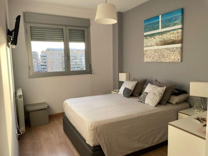 3 bedrooms apartment for rent in Badalona, Spain - Image 5