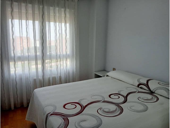 3 bedrooms apartment for rent in Fuencarral - El Pardo, Spain - Image 7