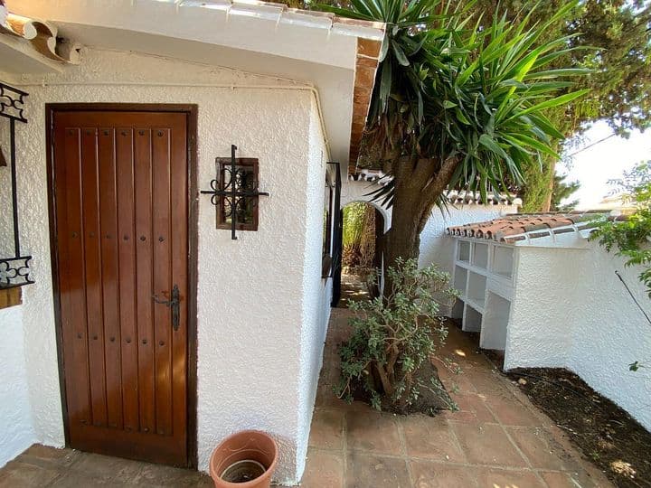 4 bedrooms house for sale in Fuengirola, Spain - Image 4