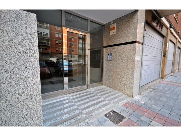 3 bedrooms apartment for rent in Palencia, Spain - Image 4