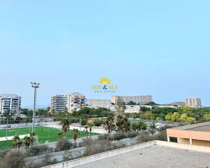 3 bedrooms apartment for rent in Distrito 2, Spain - Image 9