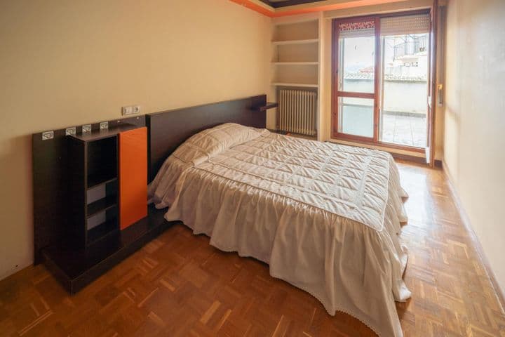 3 bedrooms apartment for sale in Navarre, Spain - Image 9