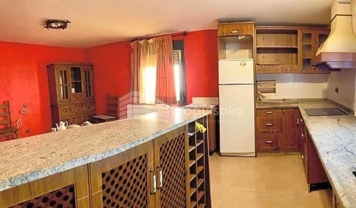 4 bedrooms house for rent in Zaragoza, Spain - Image 2