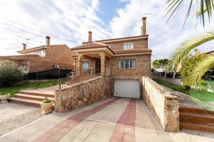 6 bedrooms house for sale in La Sagra, Spain