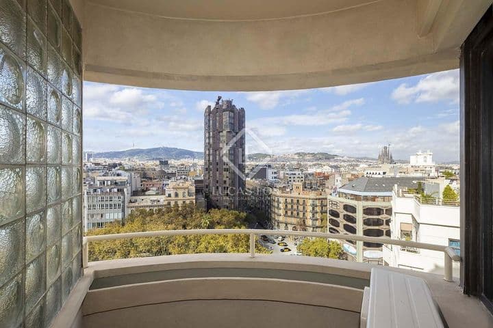 4 bedrooms apartment for rent in Barcelona, Spain - Image 4