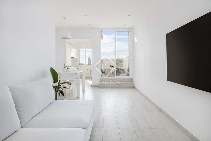 2 bedrooms apartment for rent in Barcelona, Spain - Image 3