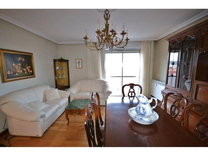 3 bedrooms apartment for rent in Palencia, Spain - Image 6