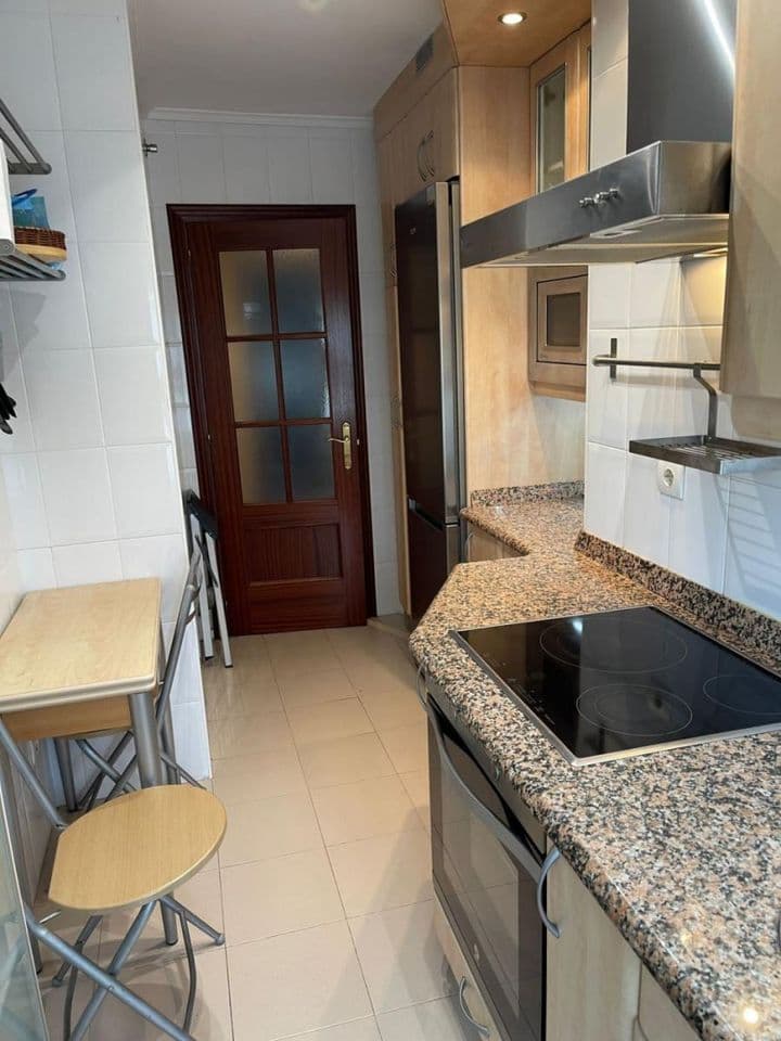 2 bedrooms apartment for rent in Santander, Spain - Image 6