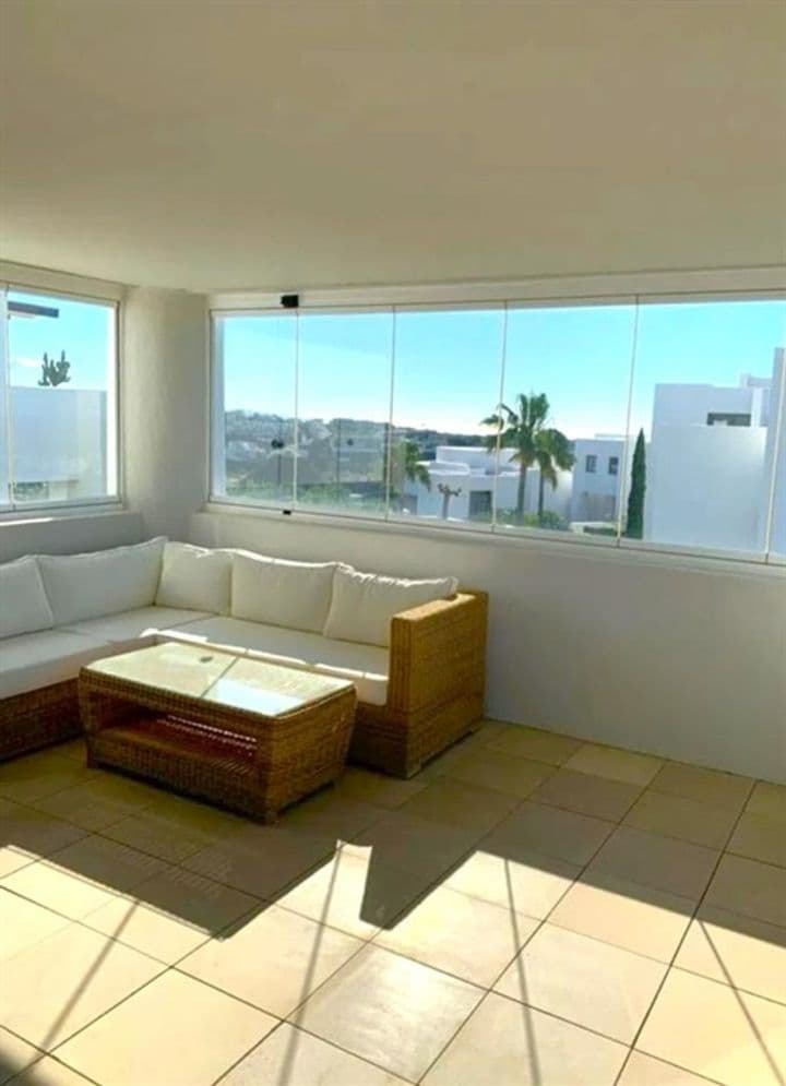 2 bedrooms apartment for sale in Benahavis, Spain - Image 5