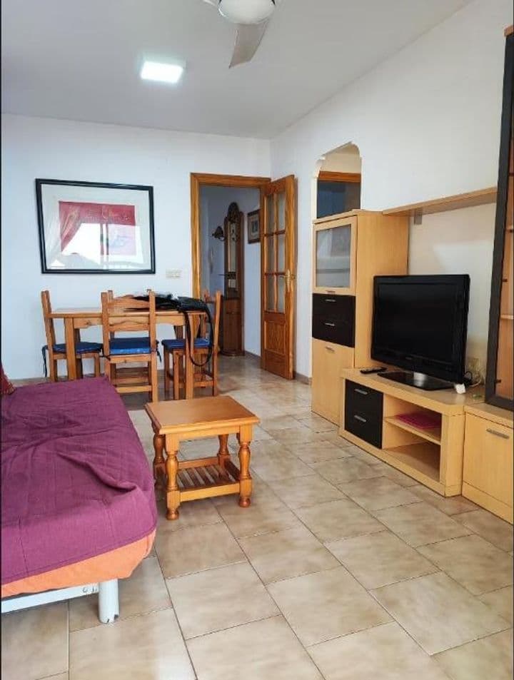 2 bedrooms apartment for rent in La Herradura, Spain - Image 3