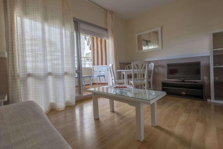 1 bedroom apartment for rent in Parque de la Paloma, Spain - Image 6