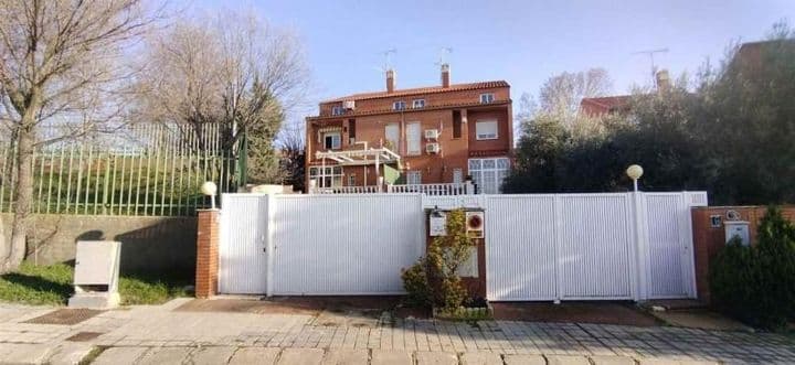 4 bedrooms house for sale in Mostoles, Spain