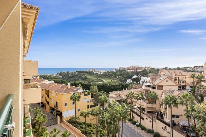 2 bedrooms apartment for sale in Benalmadena, Spain - Image 3