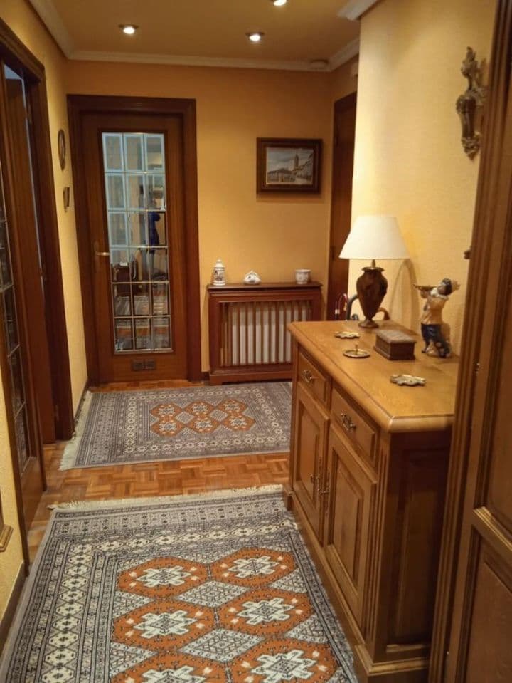 3 bedrooms apartment for sale in Vitoria-Gasteiz, Spain - Image 6