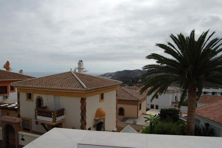 2 bedrooms house for rent in Nerja, Spain - Image 8