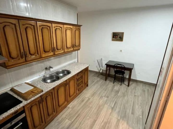 4 bedrooms apartment for rent in Figares, Spain - Image 3