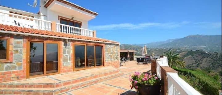 7 bedrooms house for rent in Torrox, Spain - Image 4