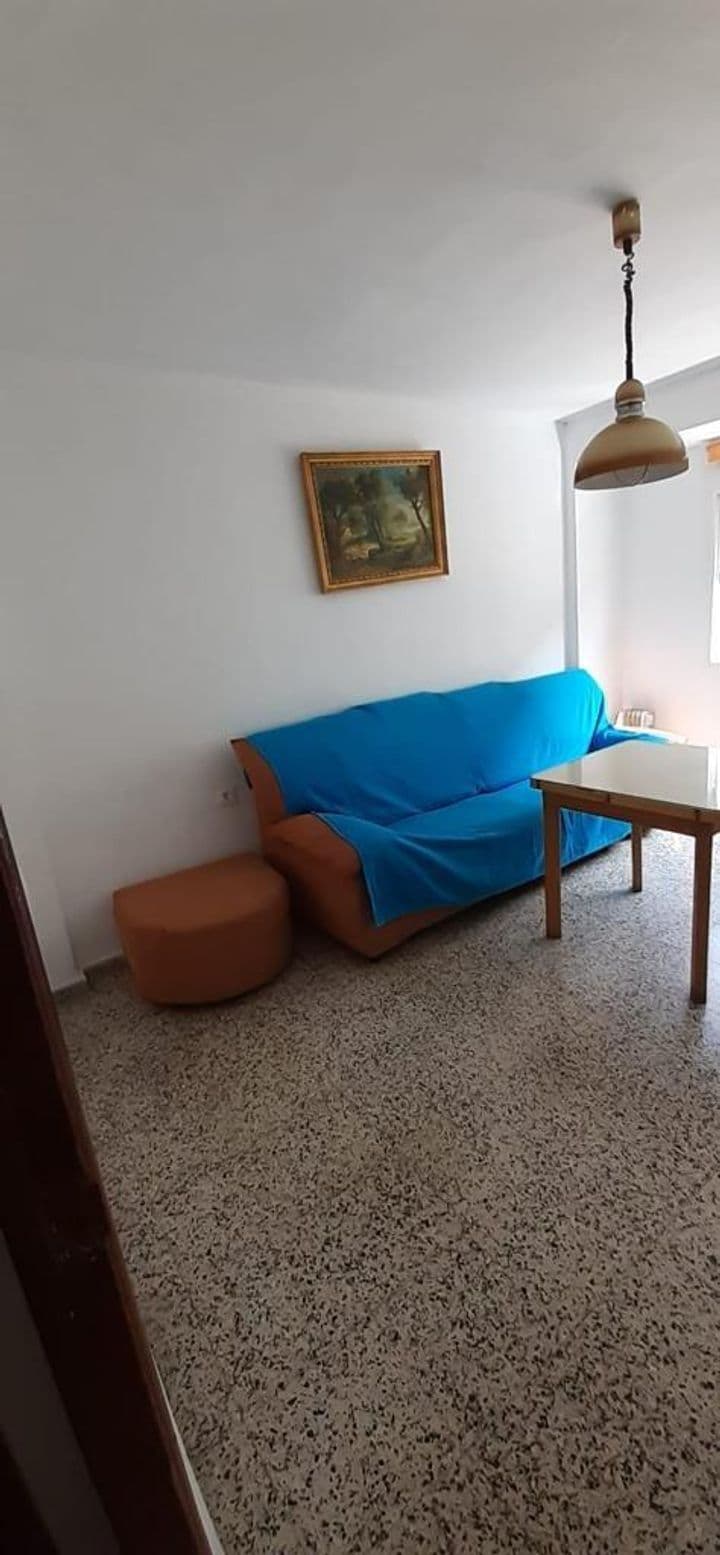 3 bedrooms apartment for rent in Beiro, Spain - Image 3